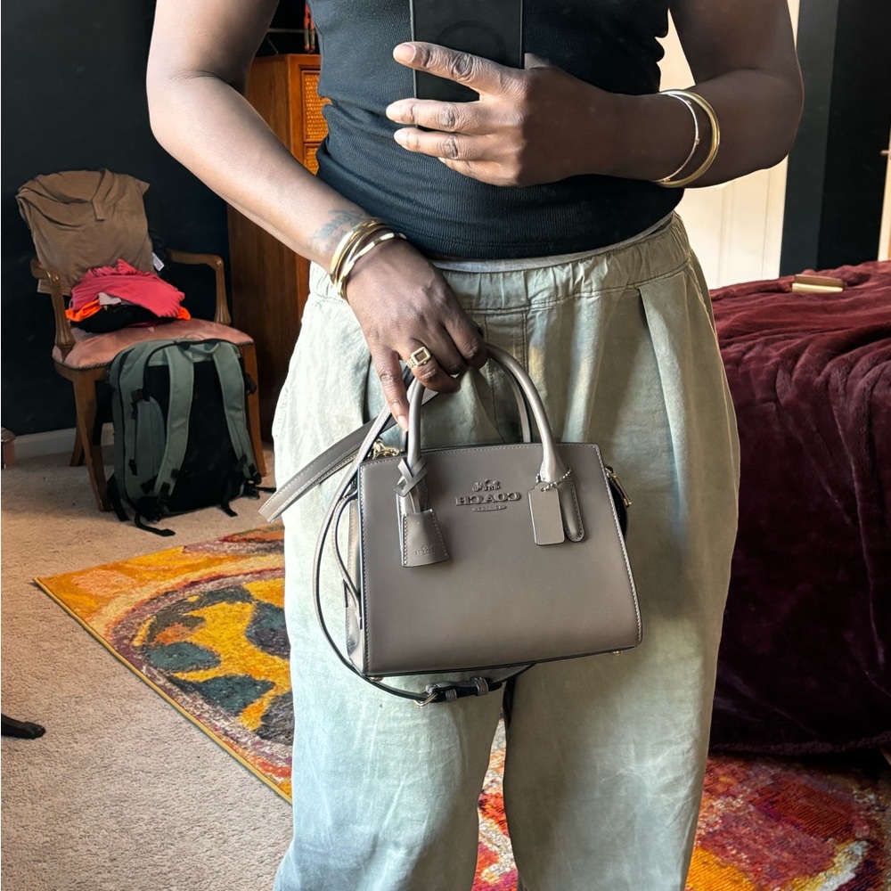 Coach Andrea Carryall – Refined Calf Leather (Gold/Dark Stone) - Picture 4 of 6